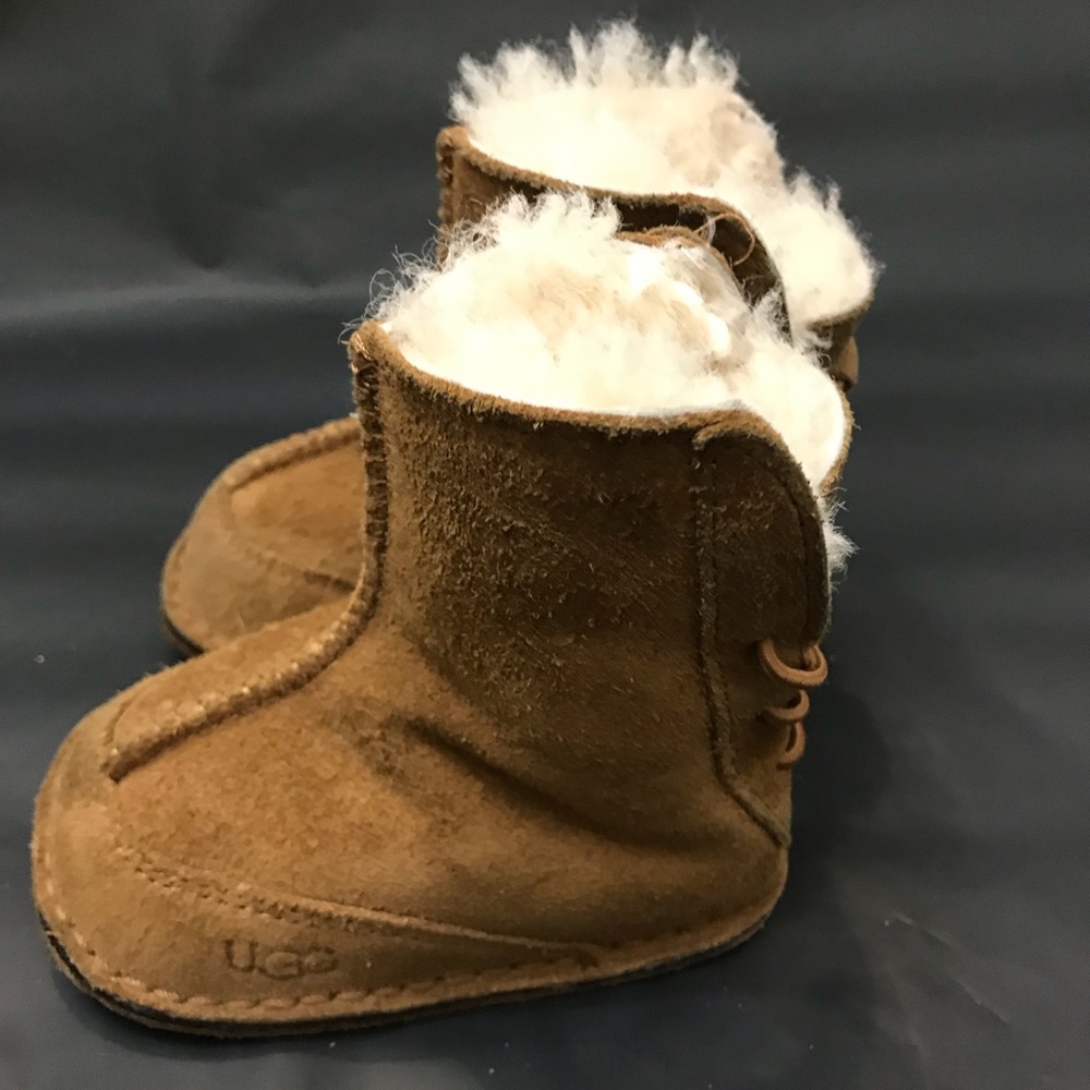 Baby Uggs!
